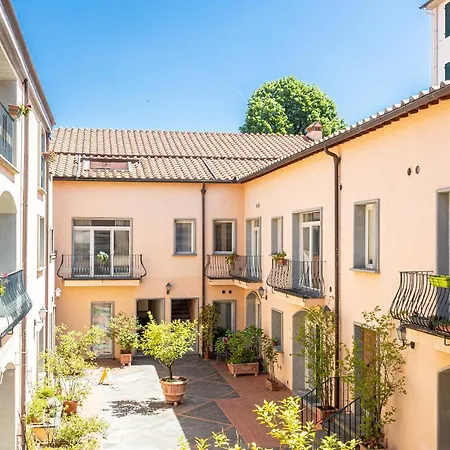 Apartment Palazzo Ghibellina 2 By In *
