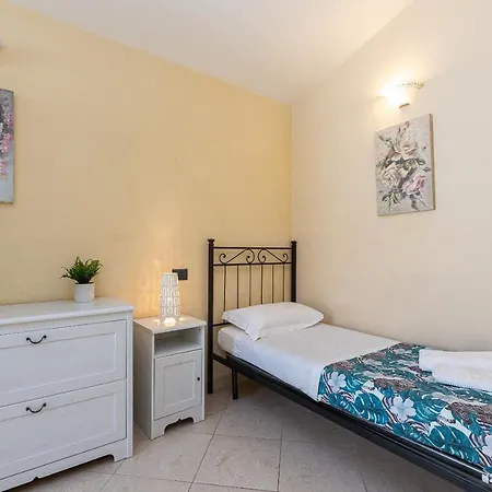 Apartment Palazzo Ghibellina 2 By In