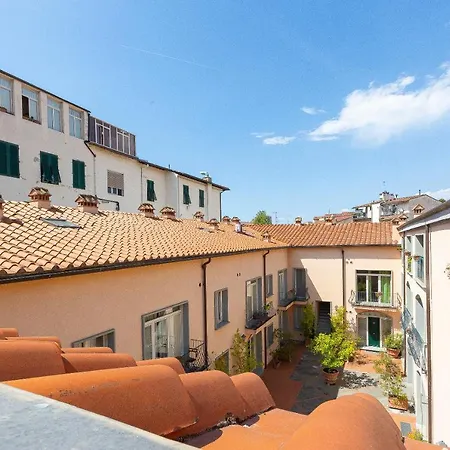 Palazzo Ghibellina 2 By In *